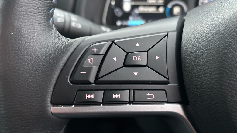 Nissan LEAF 110kW Tekna 39kWh 5dr Auto Electric Hatchback